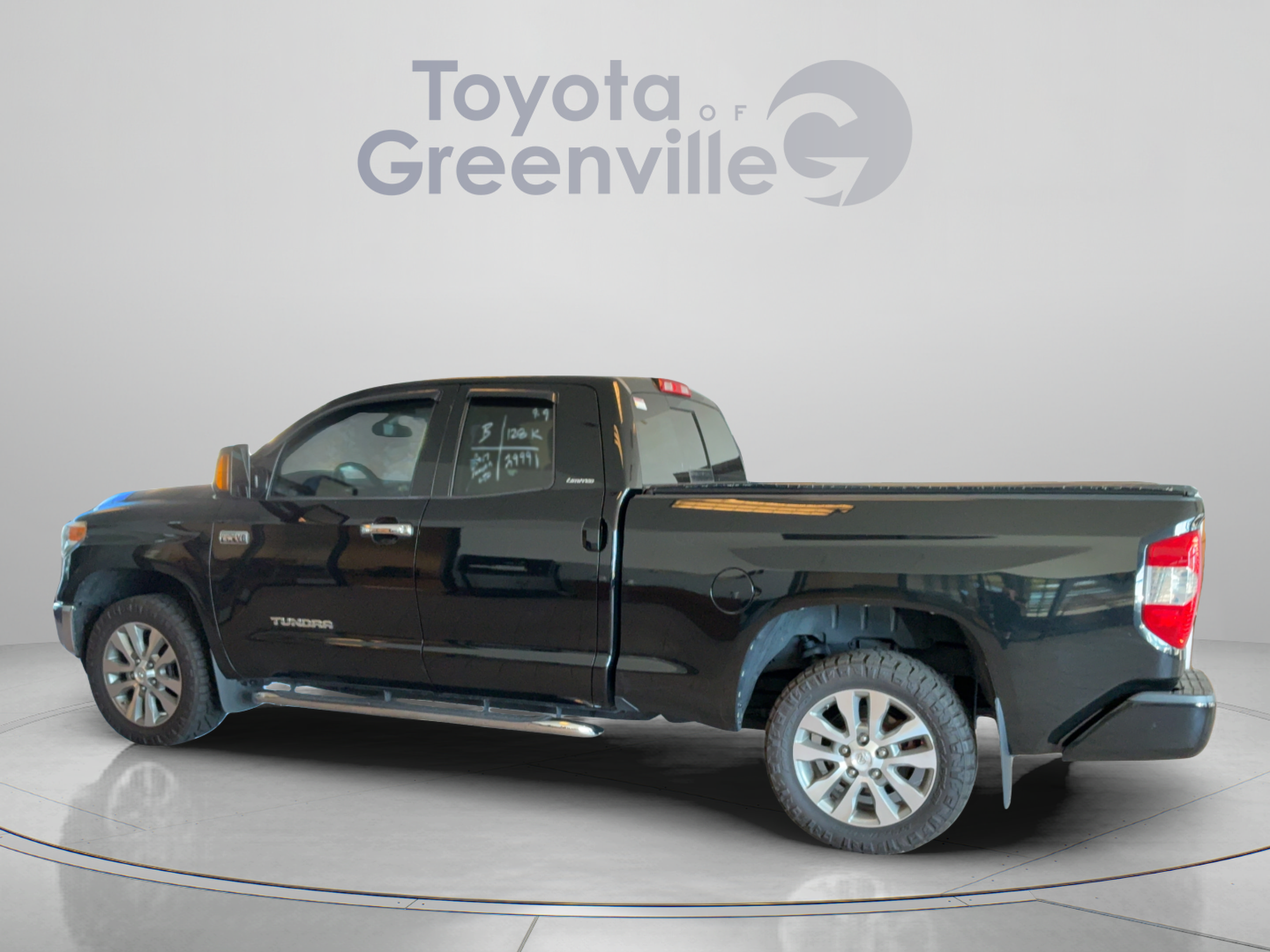 Used 2017 Toyota Tundra Limited w/ Limited Premium Package AWD/4WD image 2