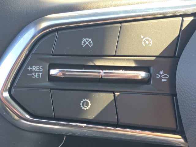 New 2027 Chevrolet Traverse LT w/ Driver Confidence Package FWD image 30