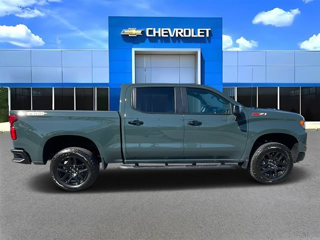 Used 2025 Chevrolet Silverado 1500 LT Trail Boss w/ LT Trail Boss Premium Package AWD/4WD image 2
