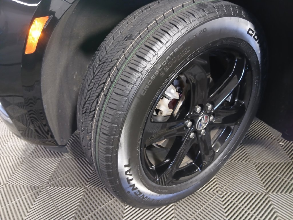 Certified 2023 Buick Enclave Essence w/ Experience Buick Package AWD/4WD image 31