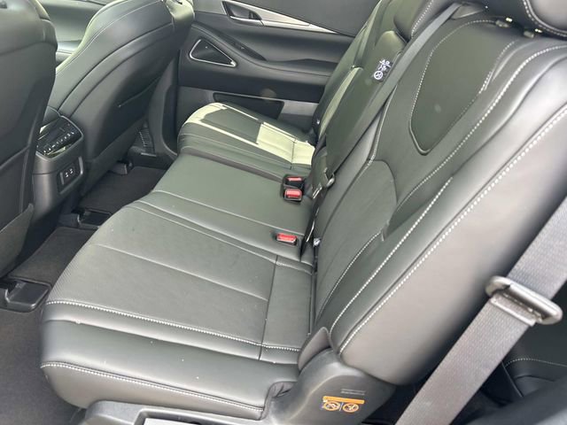 Certified 2026 INFINITI QX60 Luxe w/ Cargo Package AWD/4WD image 21