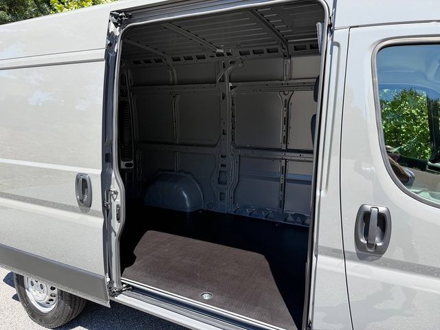 New 2026 RAM ProMaster 2500 w/ Safety Group FWD image 8