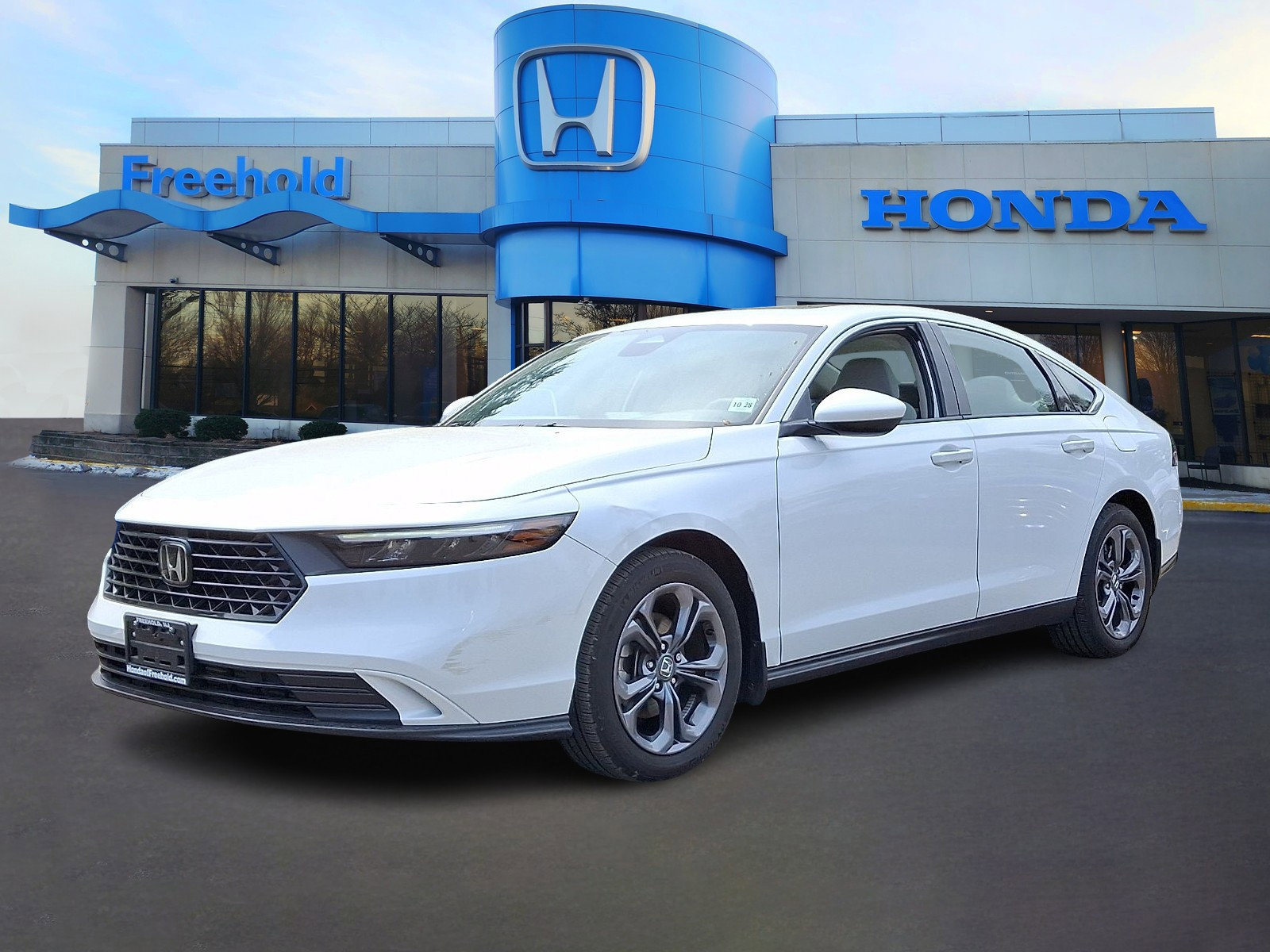 Used 2023 Honda Accord EX image 3
