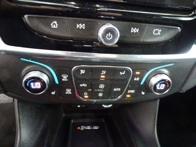 Used 2023 Chevrolet Traverse LT AWD/4WD image 13