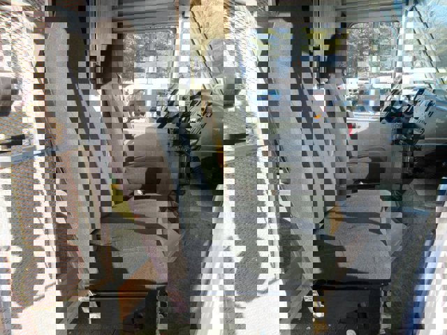 Used 2011 Ford E-350 and Econoline 350 Super Duty w/ Air Conditioning Prep Pkg RWD image 12