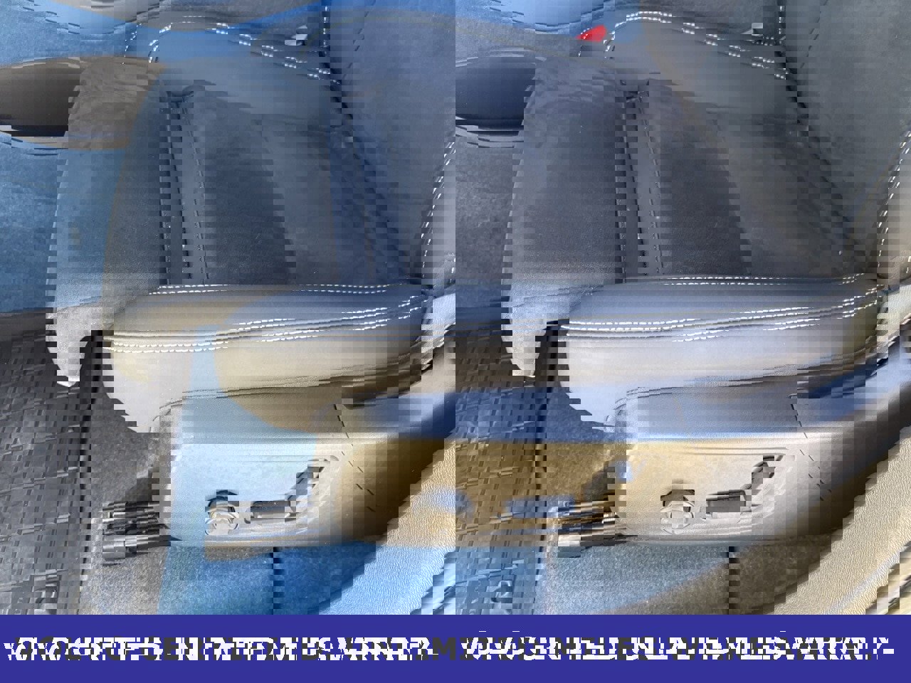 Certified 2023 Volvo XC40 Recharge Ultimate image 28