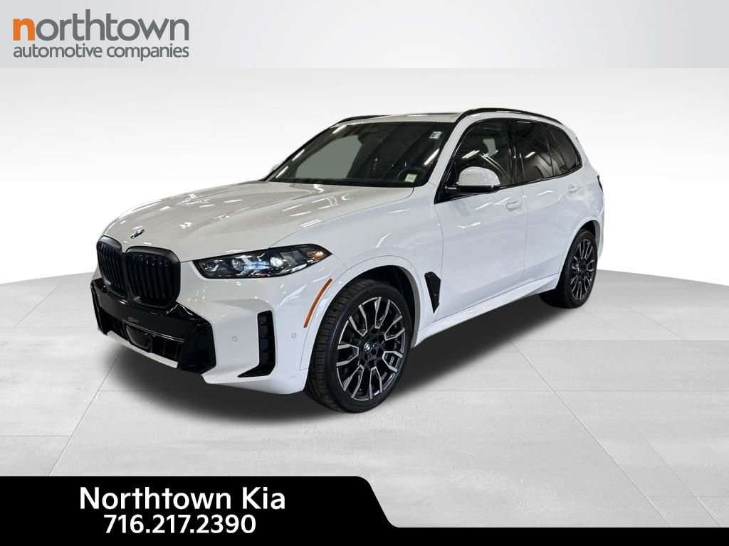 Used 2024 BMW X5 xDrive40i w/ M Sport Package image 1