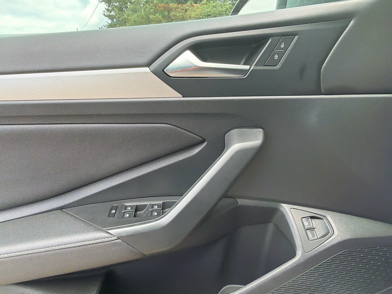 Used 2024 Volkswagen Jetta S FWD image 18
