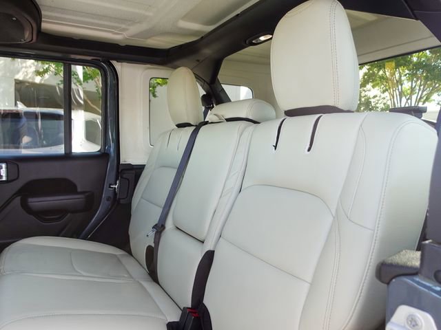 Used 2024 Jeep Wrangler Unlimited image 24