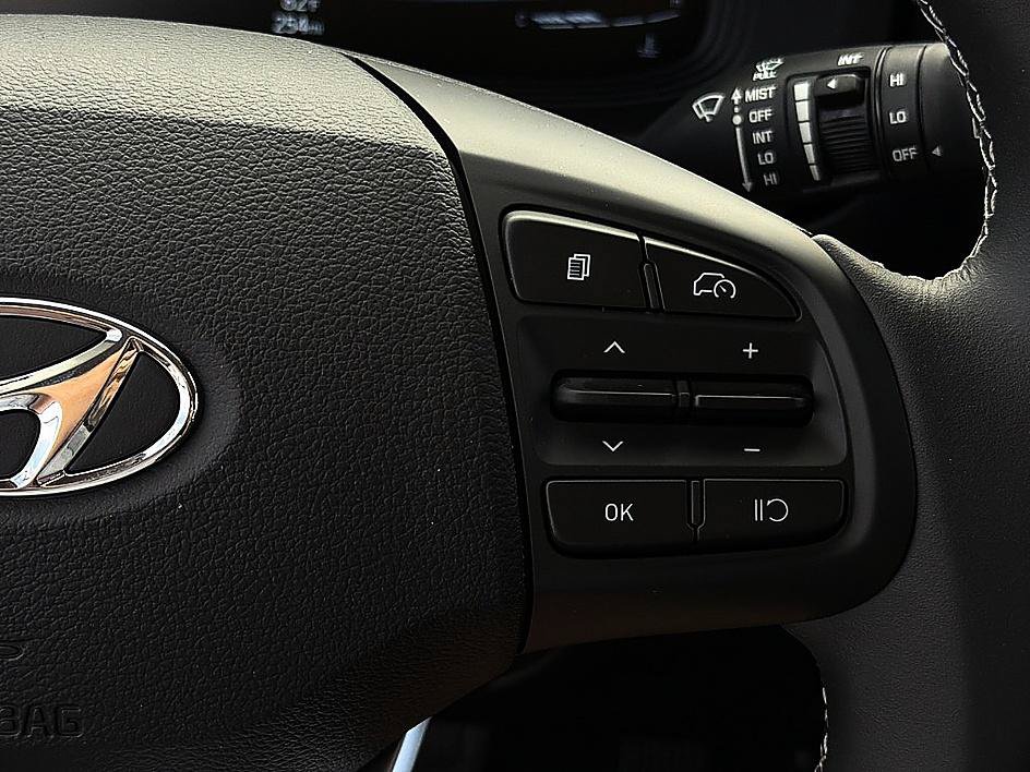 New 2026 Hyundai Venue SEL FWD image 16