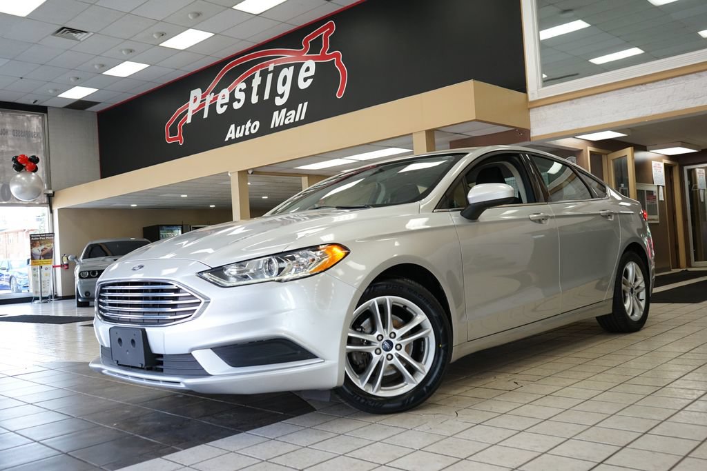 Used 2018 Ford Fusion SE w/ Fusion SE Technology Package FWD image 21