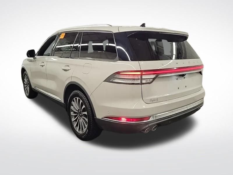 Used 2023 Lincoln Aviator Reserve image 2