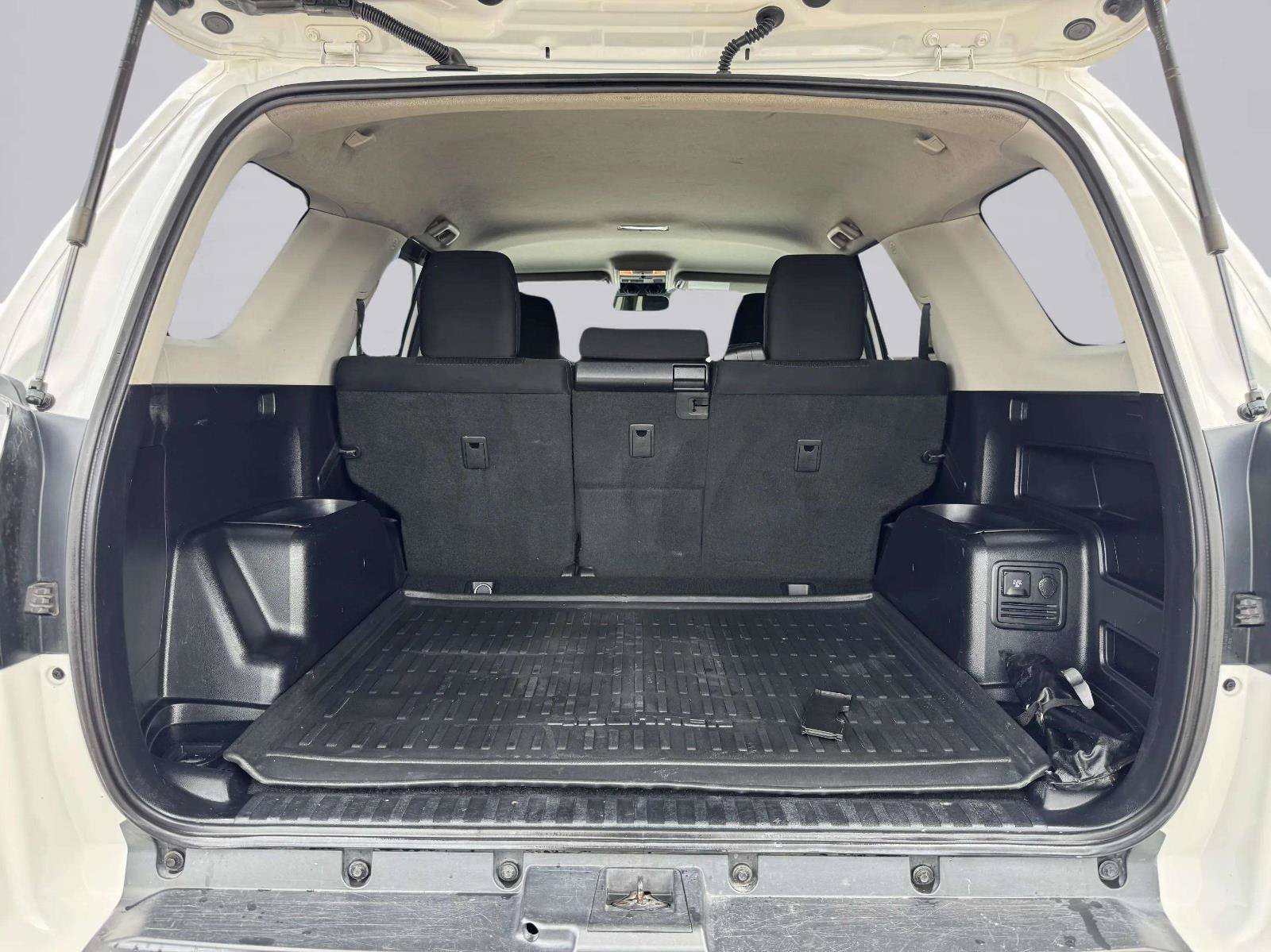 Used 2019 Toyota 4Runner TRD Off-Road AWD/4WD image 61