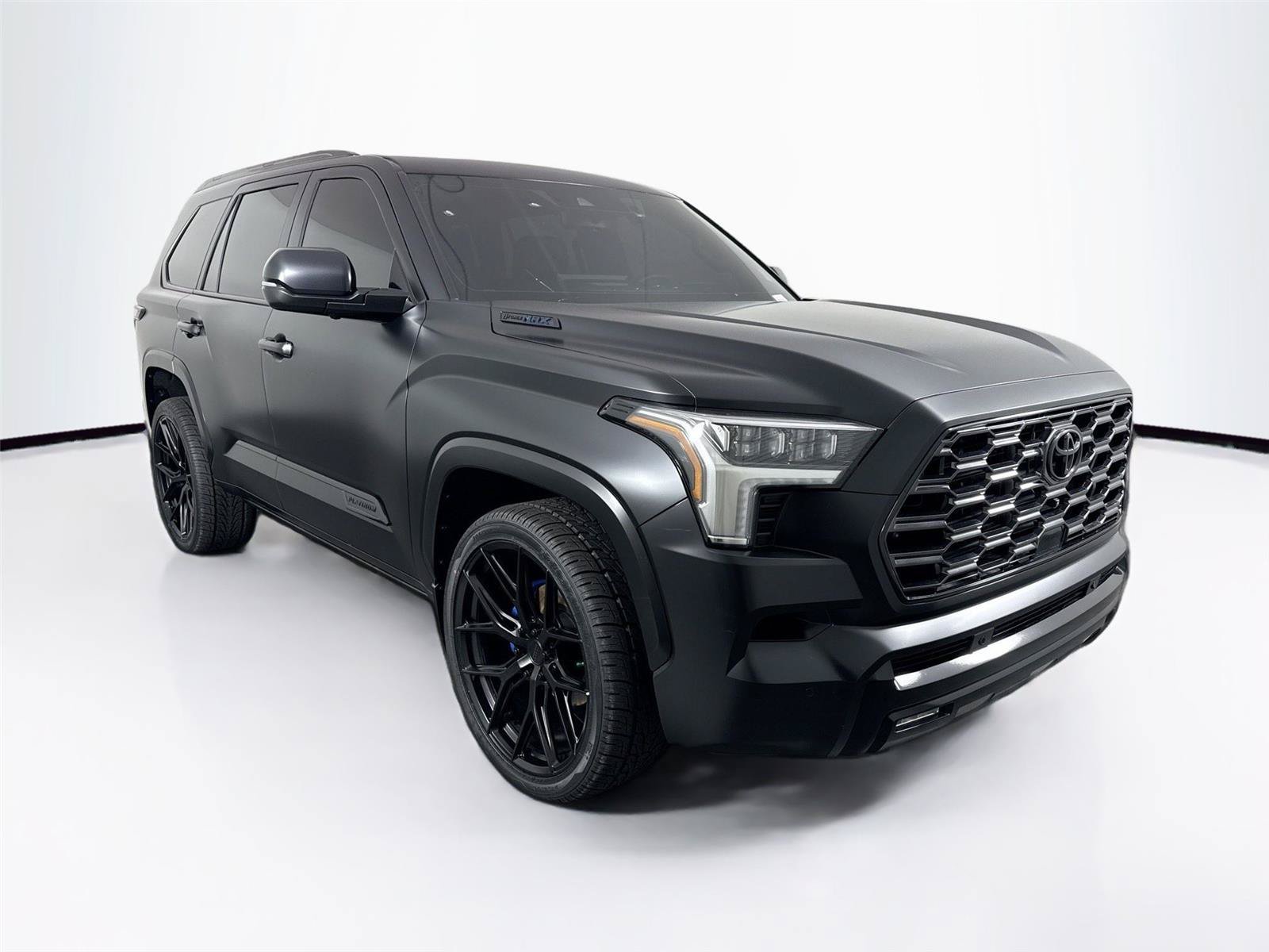 Certified 2025 Toyota Sequoia Platinum AWD/4WD image 10