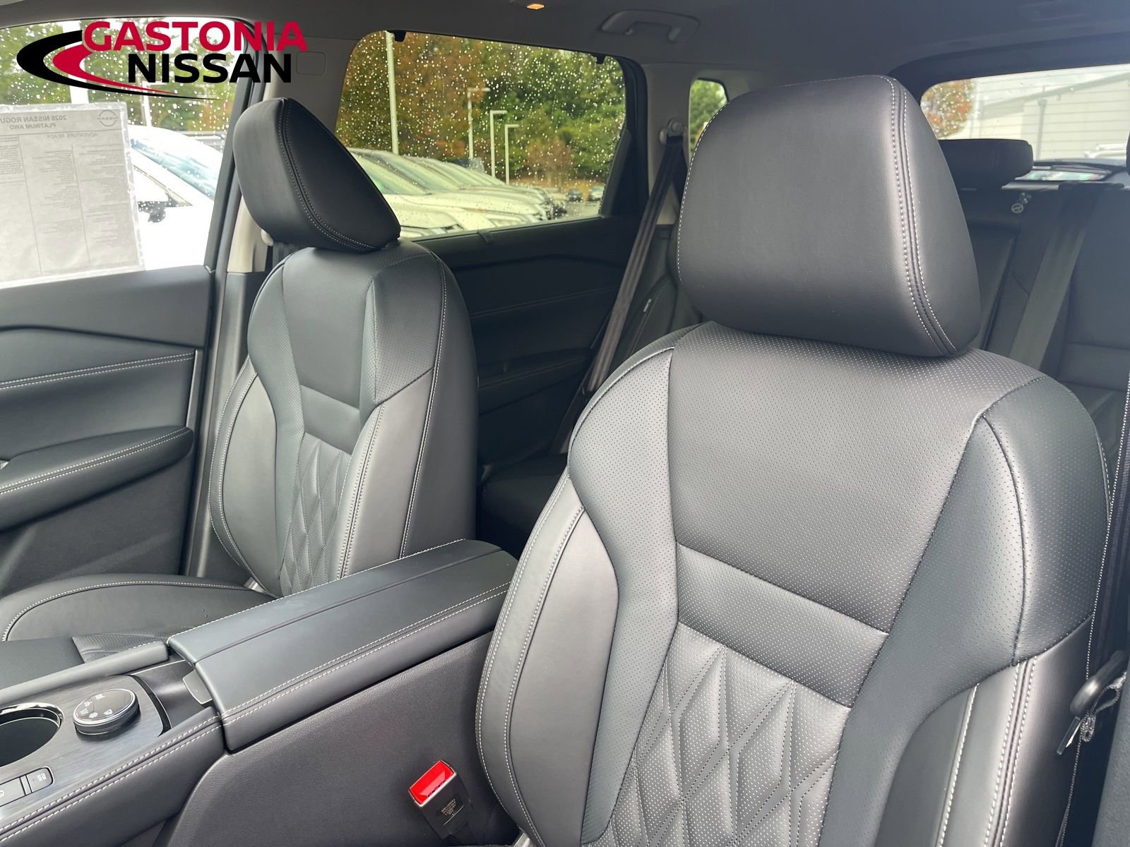 Used 2026 Nissan Rogue Platinum w/ Platinum Premium Package image 26