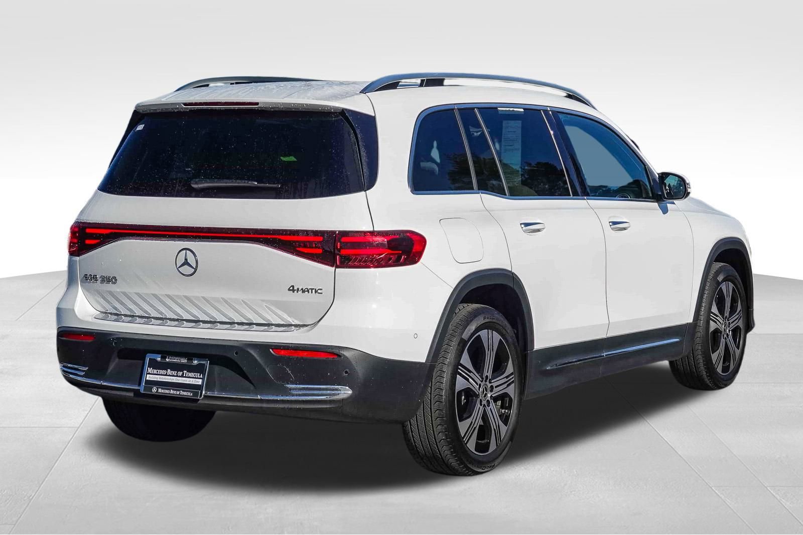 Used 2024 Mercedes-Benz EQB 350 4MATIC SUV image 7