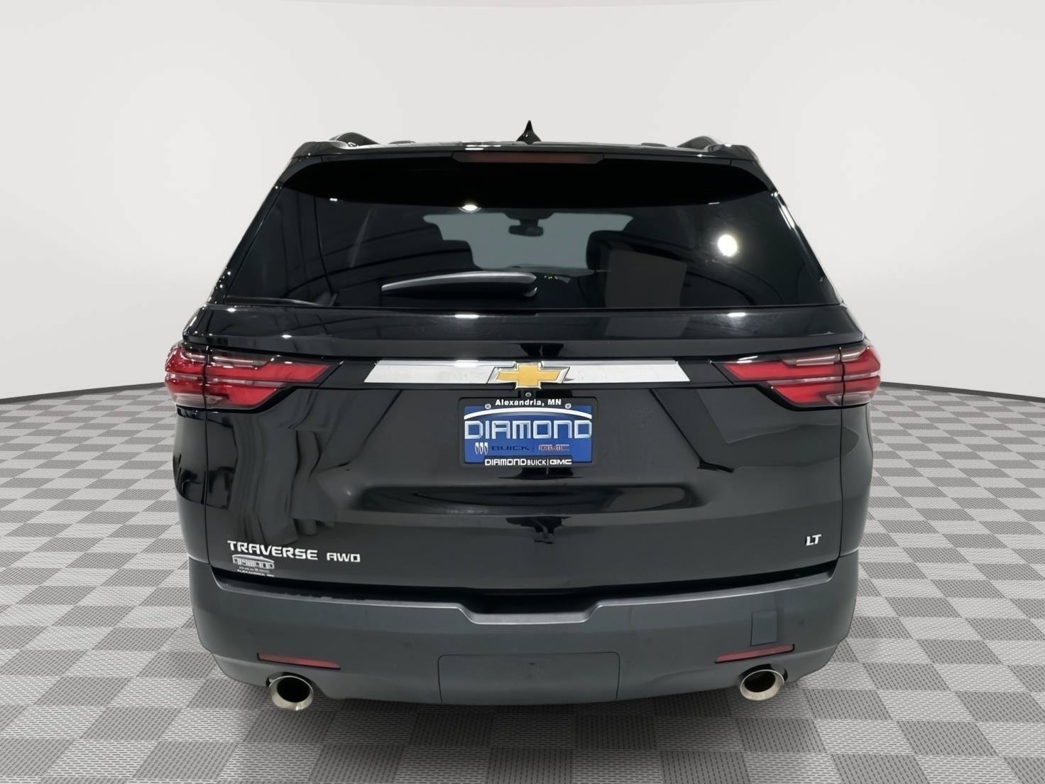 Used 2022 Chevrolet Traverse LT w/ LPO, Floor Liner Package AWD/4WD image 4