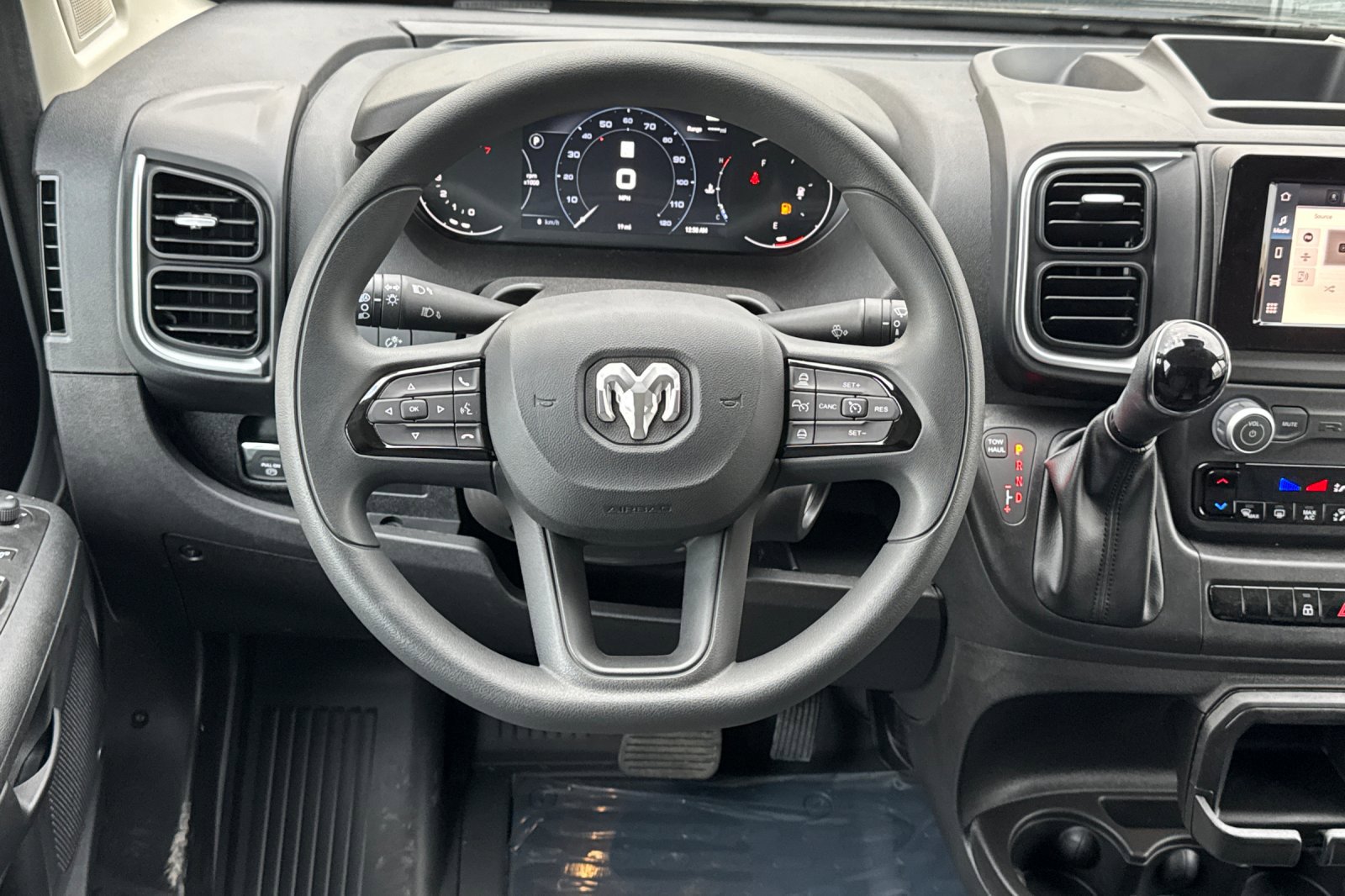 New 2026 RAM ProMaster 1500 w/ Quick Order Package 22G SLT image 12