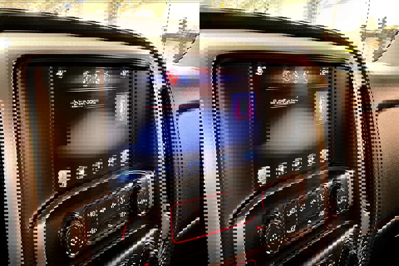 Used 2015 GMC Sierra 3500 SLT w/ Duramax Plus Package image 32