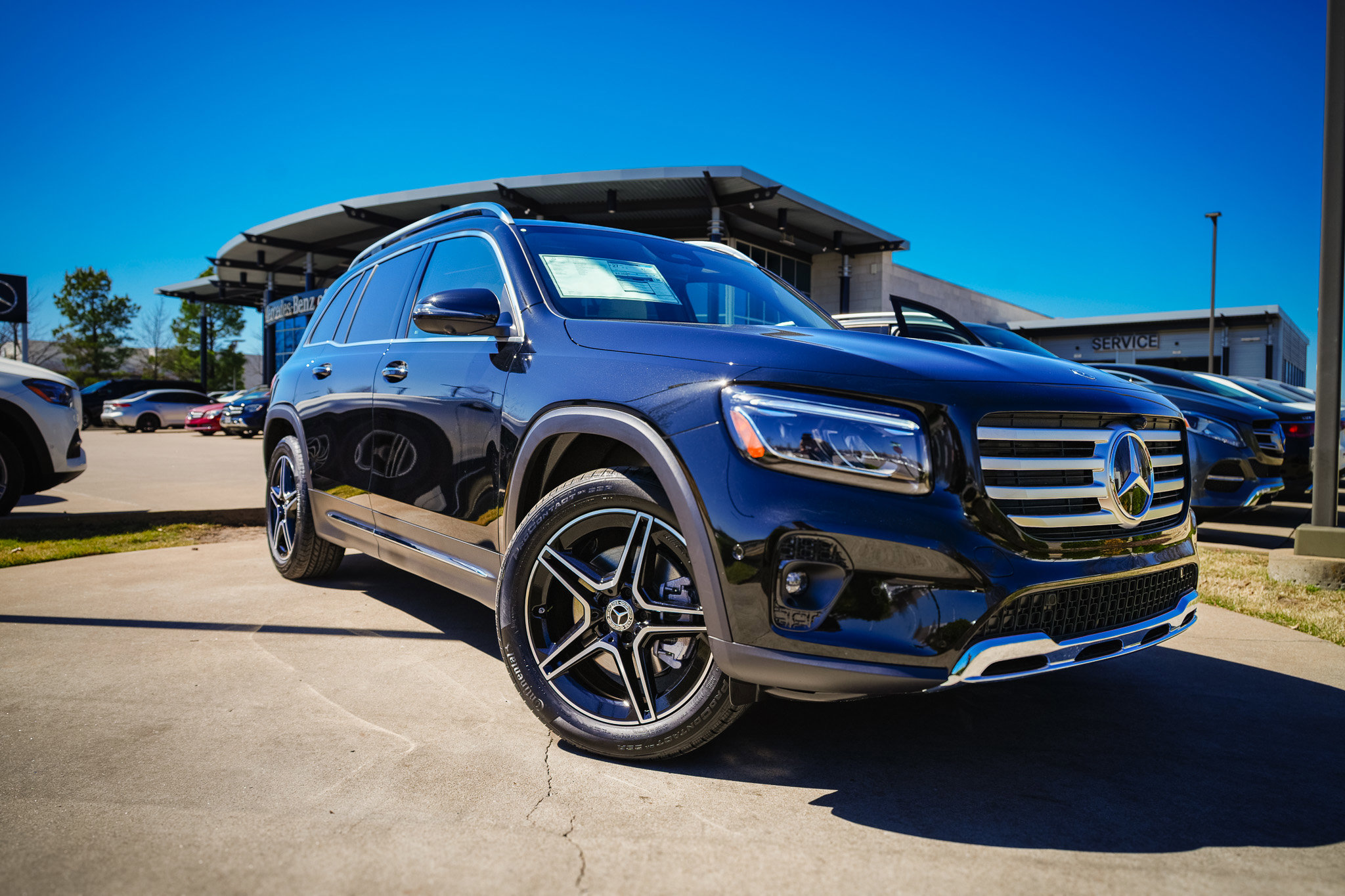 New 2026 Mercedes-Benz GLB 250 4MATIC image 2
