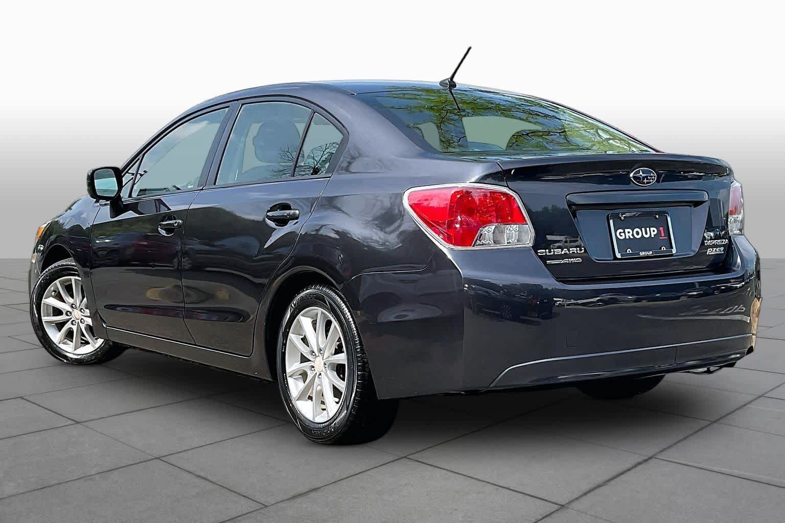 Used 2013 Subaru Impreza 2.0i Premium w/ All-Weather Pkg AWD/4WD image 12