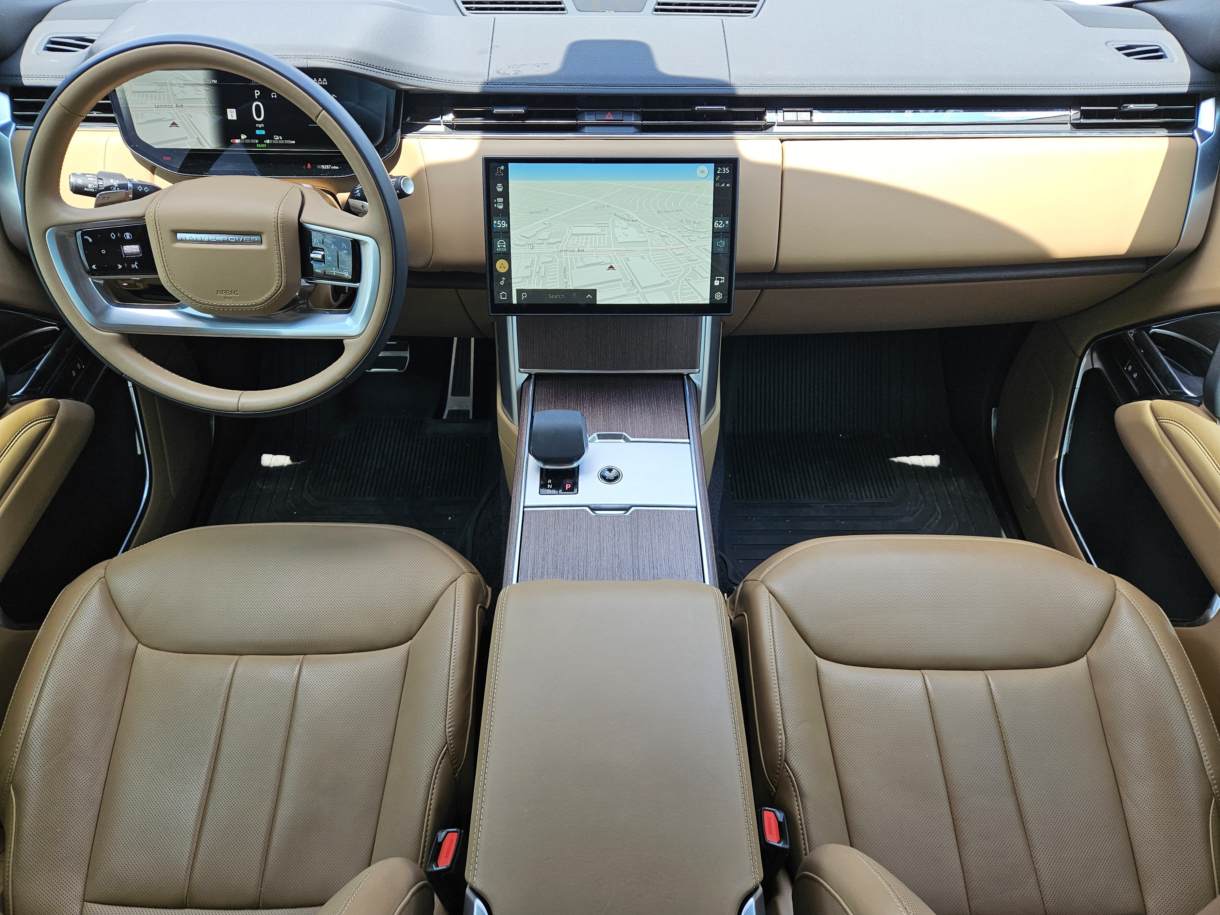 Used 2025 Land Rover Range Rover SE AWD/4WD image 24