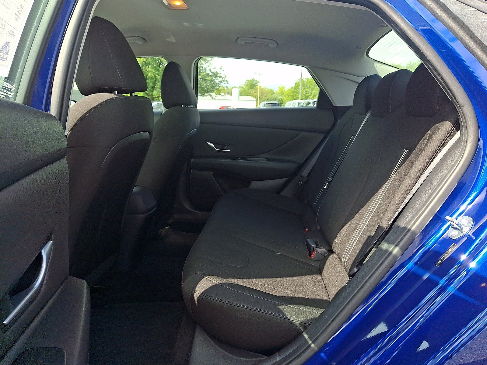 Used 2023 Hyundai Elantra SEL w/ Convenience Package FWD image 11