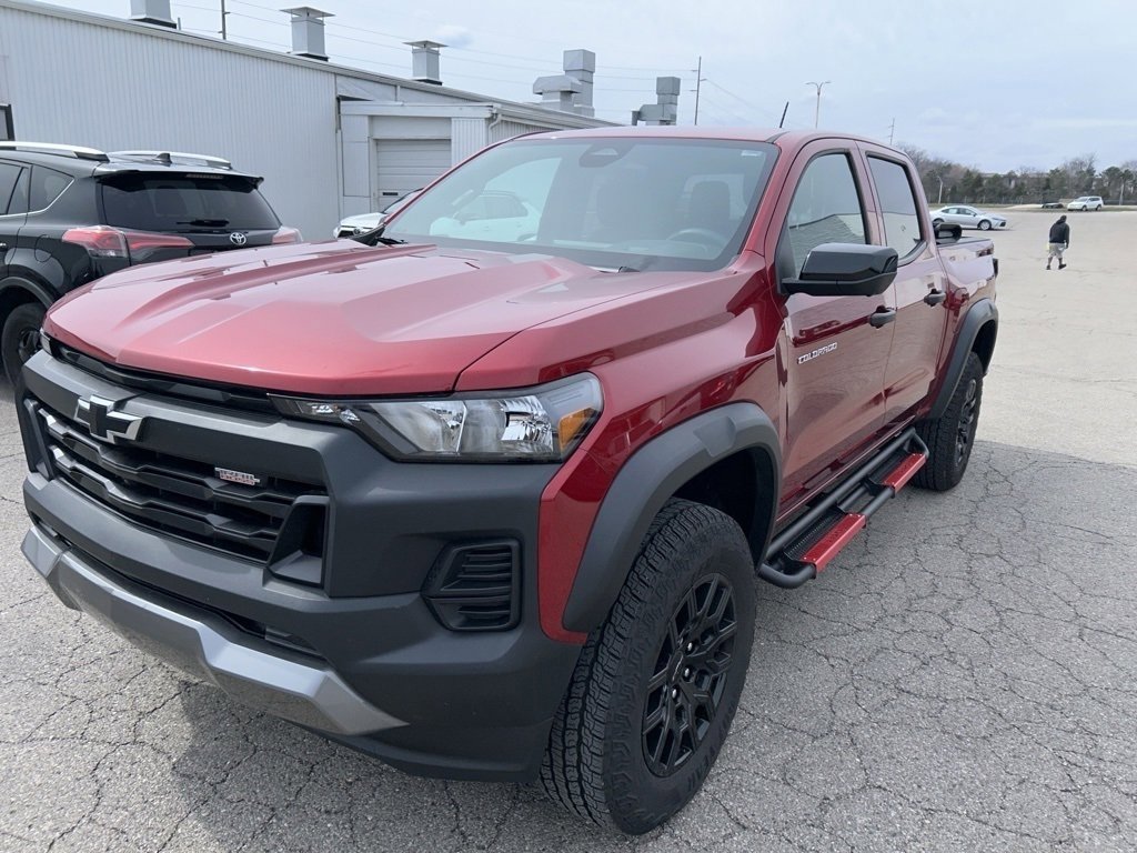Used 2024 Chevrolet Colorado Trail Boss w/ Technology Package image 9