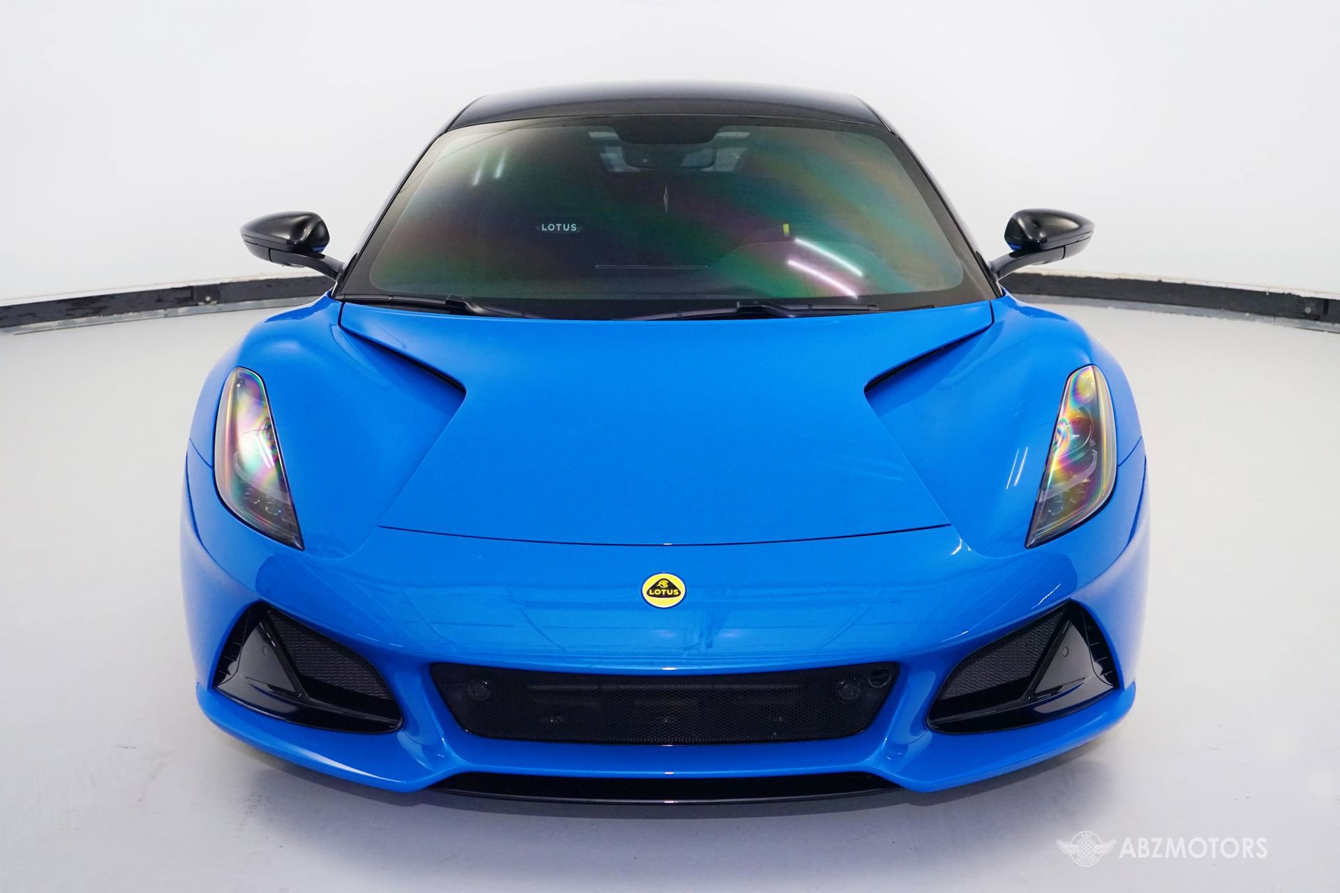 Used 2024 Lotus Emira First Edition image 3