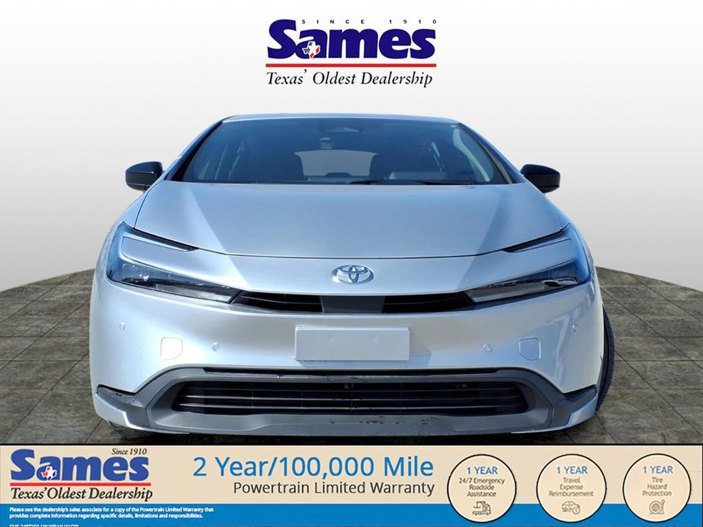 Used 2024 Toyota Prius LE image 2