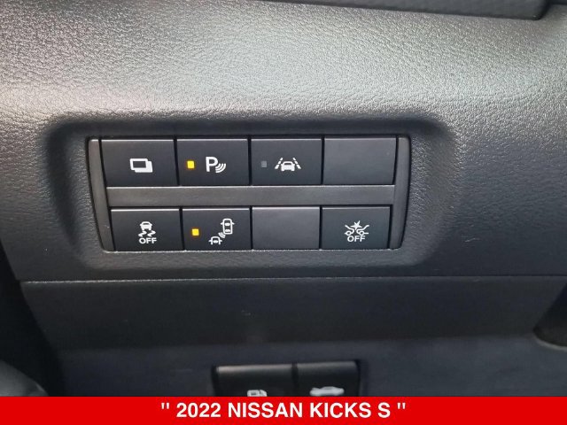 Certified 2022 Nissan Kicks S FWD image 20