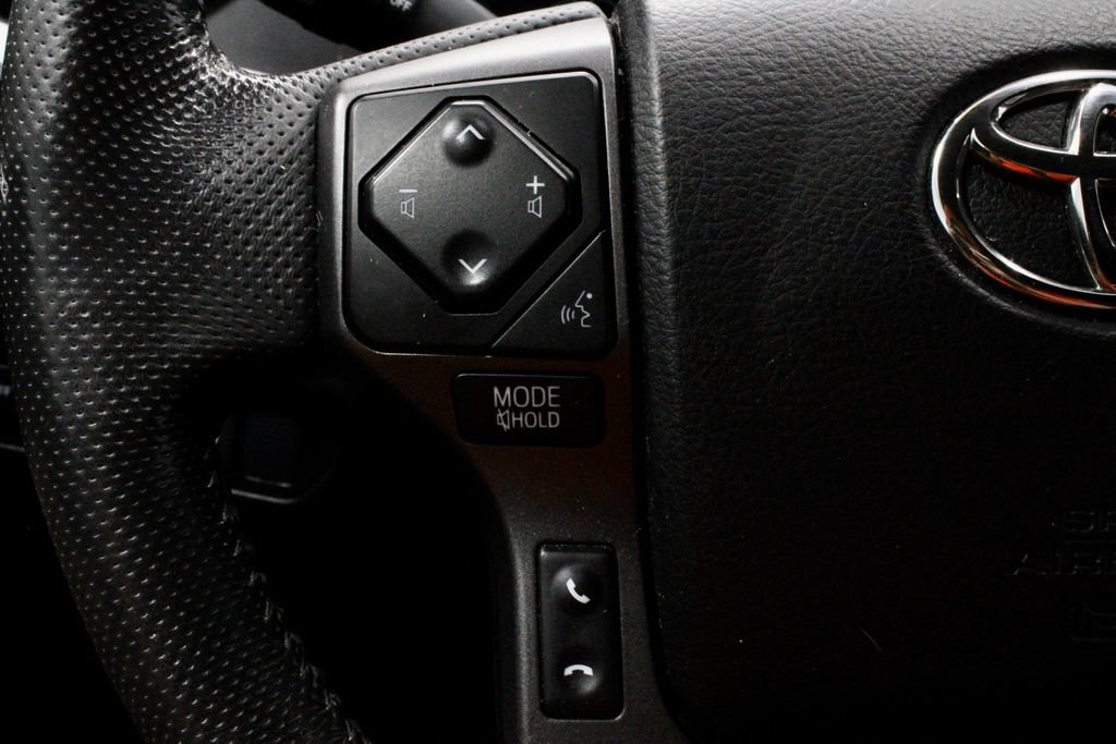 Used 2022 Toyota Tacoma TRD Sport w/ TRD Premium Sport Package AWD/4WD image 28