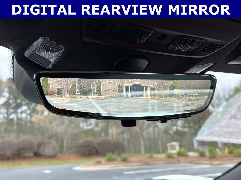 Used 2024 Chevrolet Corvette Z06 RWD image 11