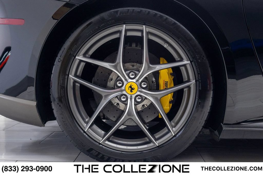 Used 2014 Ferrari F12 Berlinetta RWD image 31
