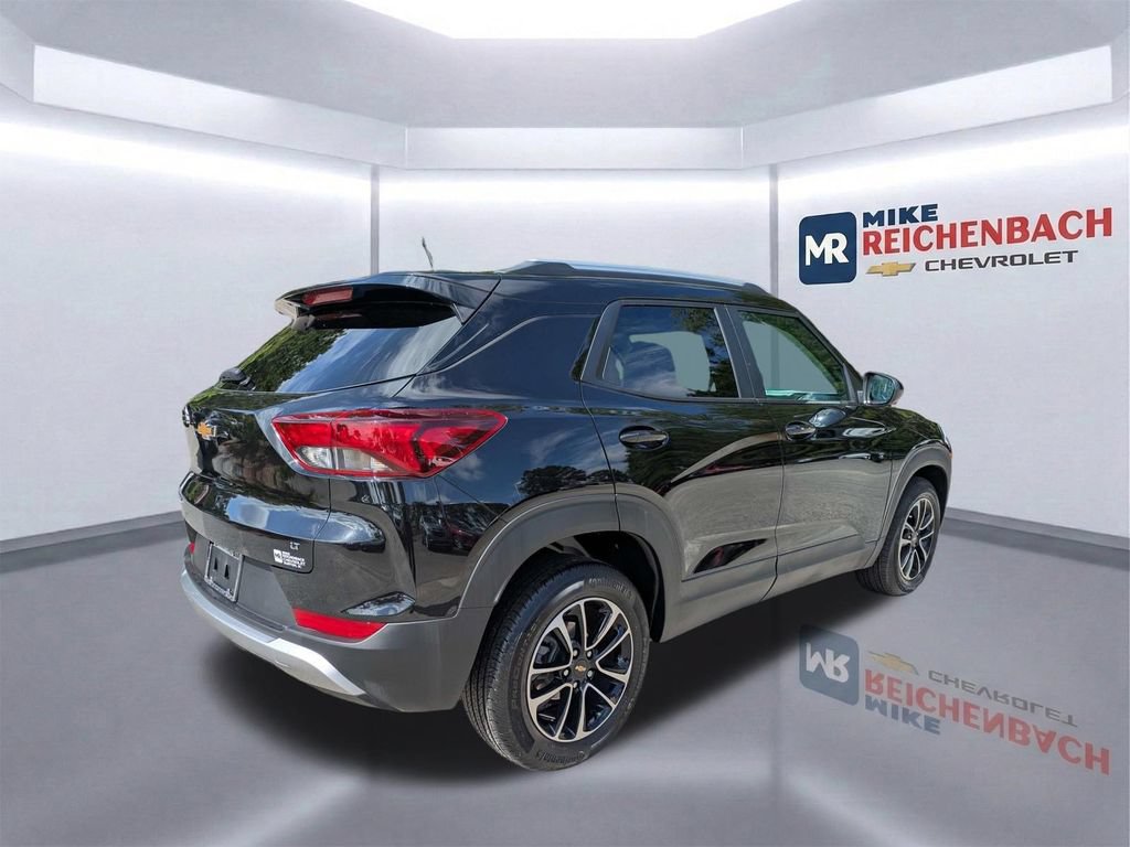 Used 2026 Chevrolet TrailBlazer LT FWD image 4
