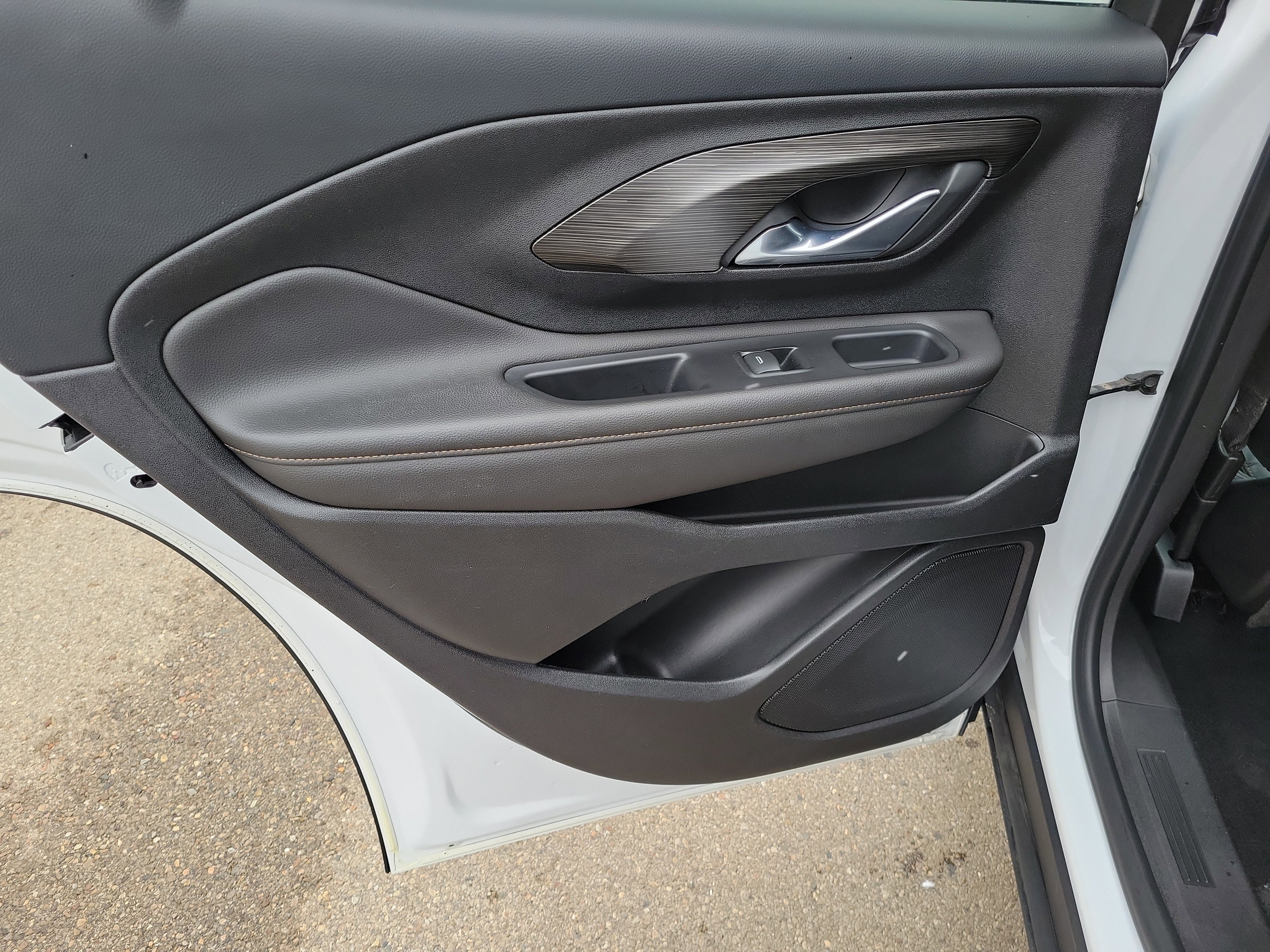 Used 2020 GMC Terrain SLT image 14