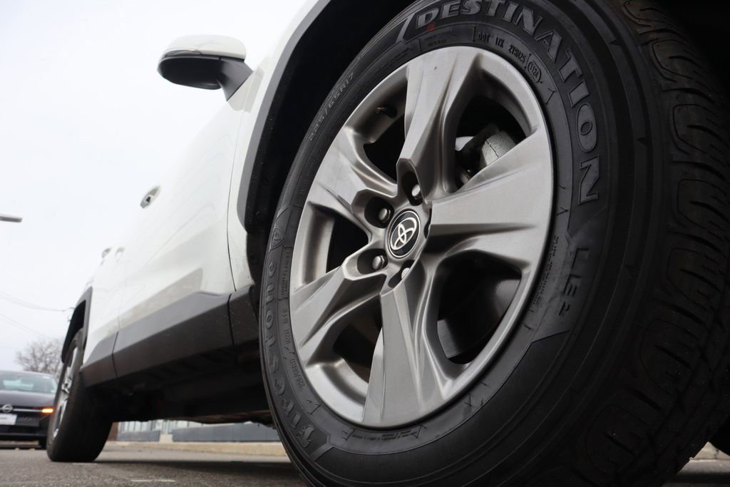 Used 2024 Toyota RAV4 XLE image 10