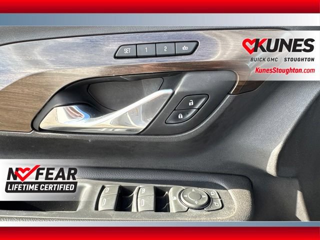 Used 2018 GMC Terrain Denali w/ Comfort Package AWD/4WD image 27