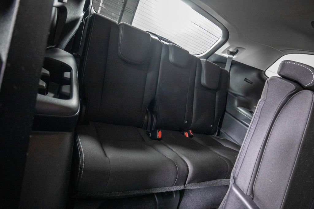 Used 2023 Subaru Ascent Premium w/ Convenience Package image 12