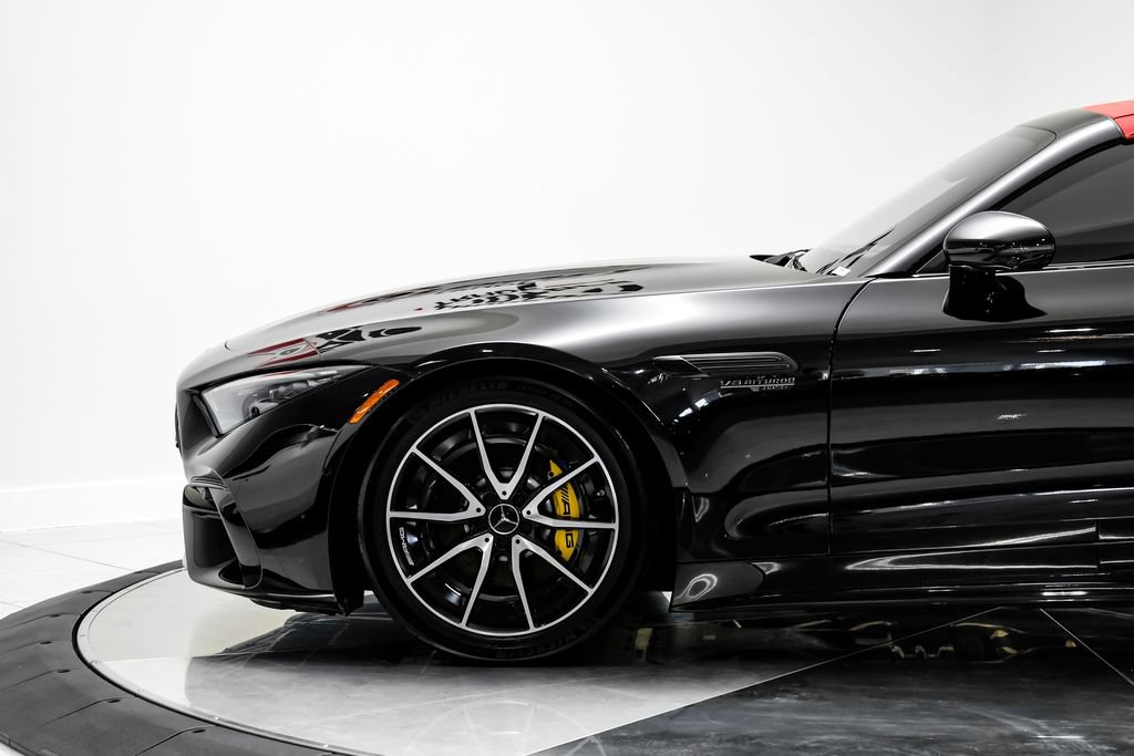Used 2023 Mercedes-Benz SL 63 AMG 4MATIC image 13