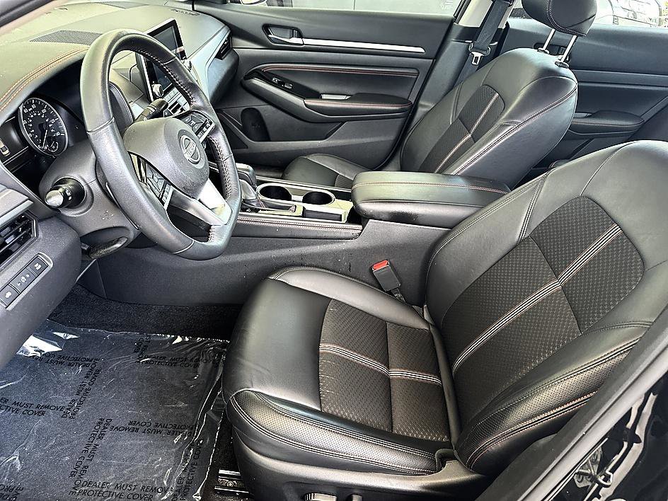 Certified 2023 Nissan Altima 2.5 SR FWD image 13