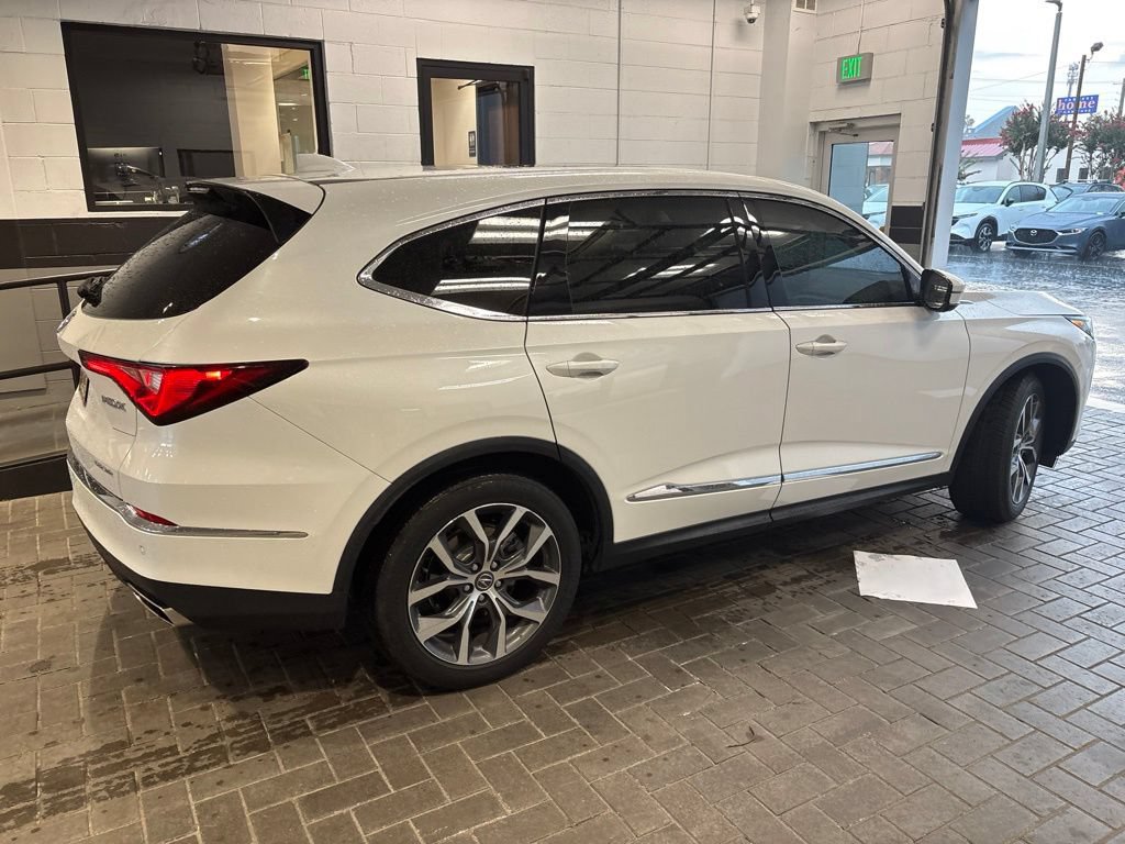 Used 2022 Acura MDX SH-AWD w/ Technology Package image 6