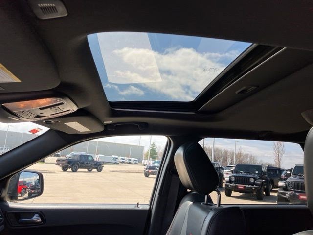 Certified 2025 Dodge Durango GT image 13