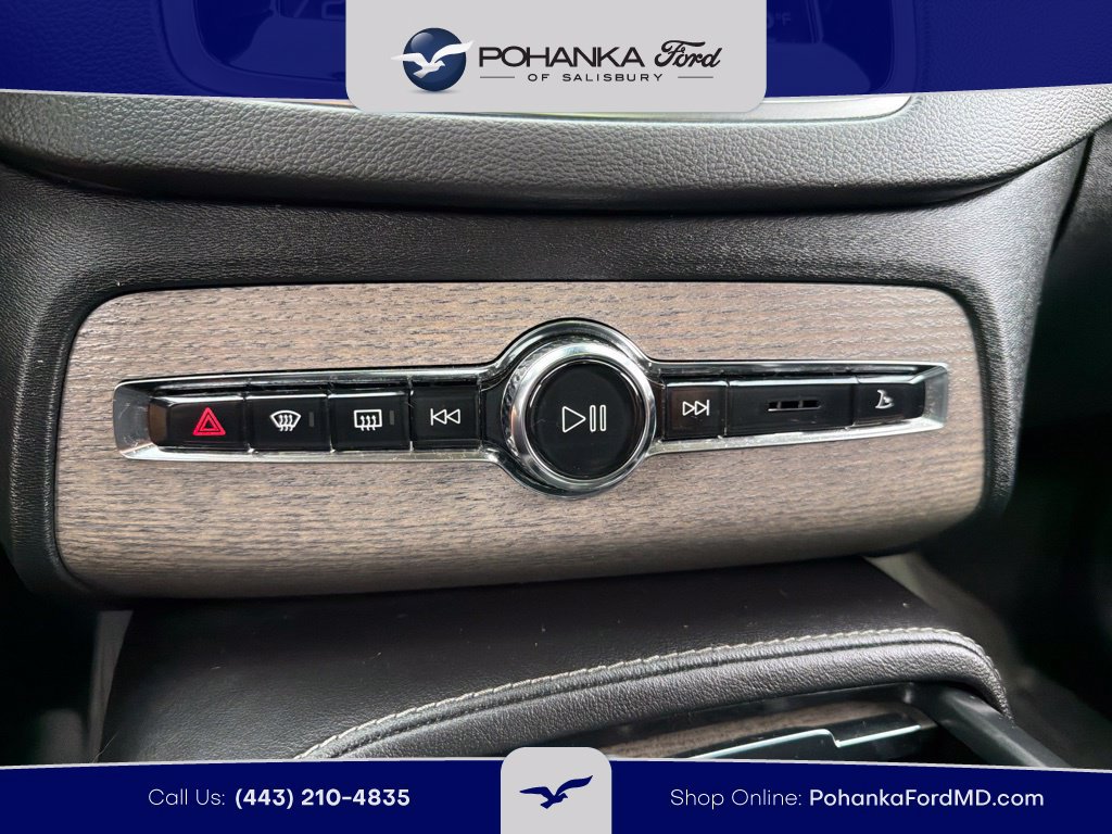 Used 2022 Volvo XC90 T8 Inscription w/ Advanced Package AWD/4WD image 12