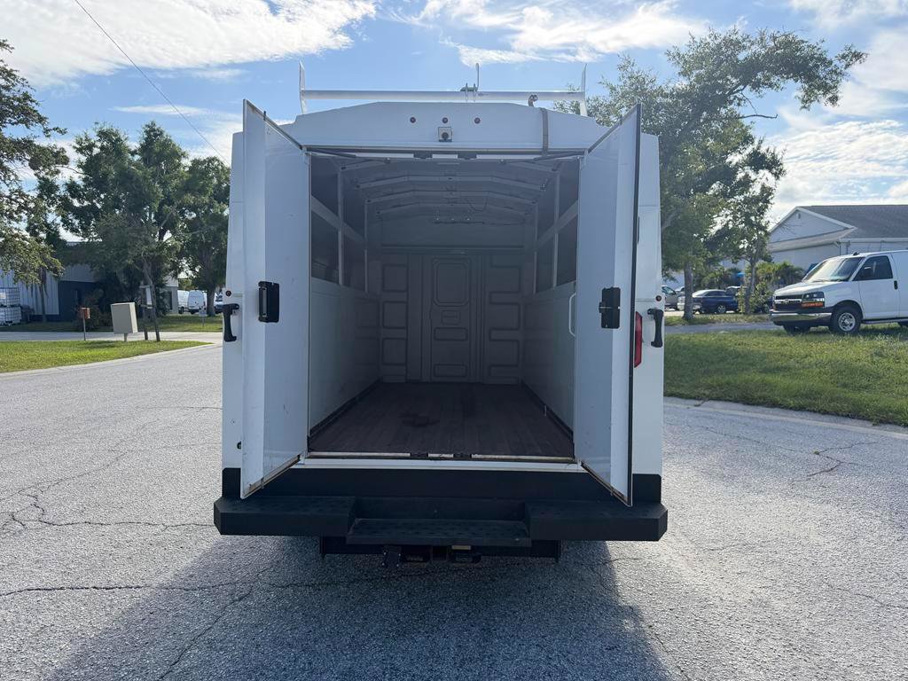 Used 2025 Ford E-350 and Econoline 350 Super Duty w/ Power Equipment Group RWD image 12
