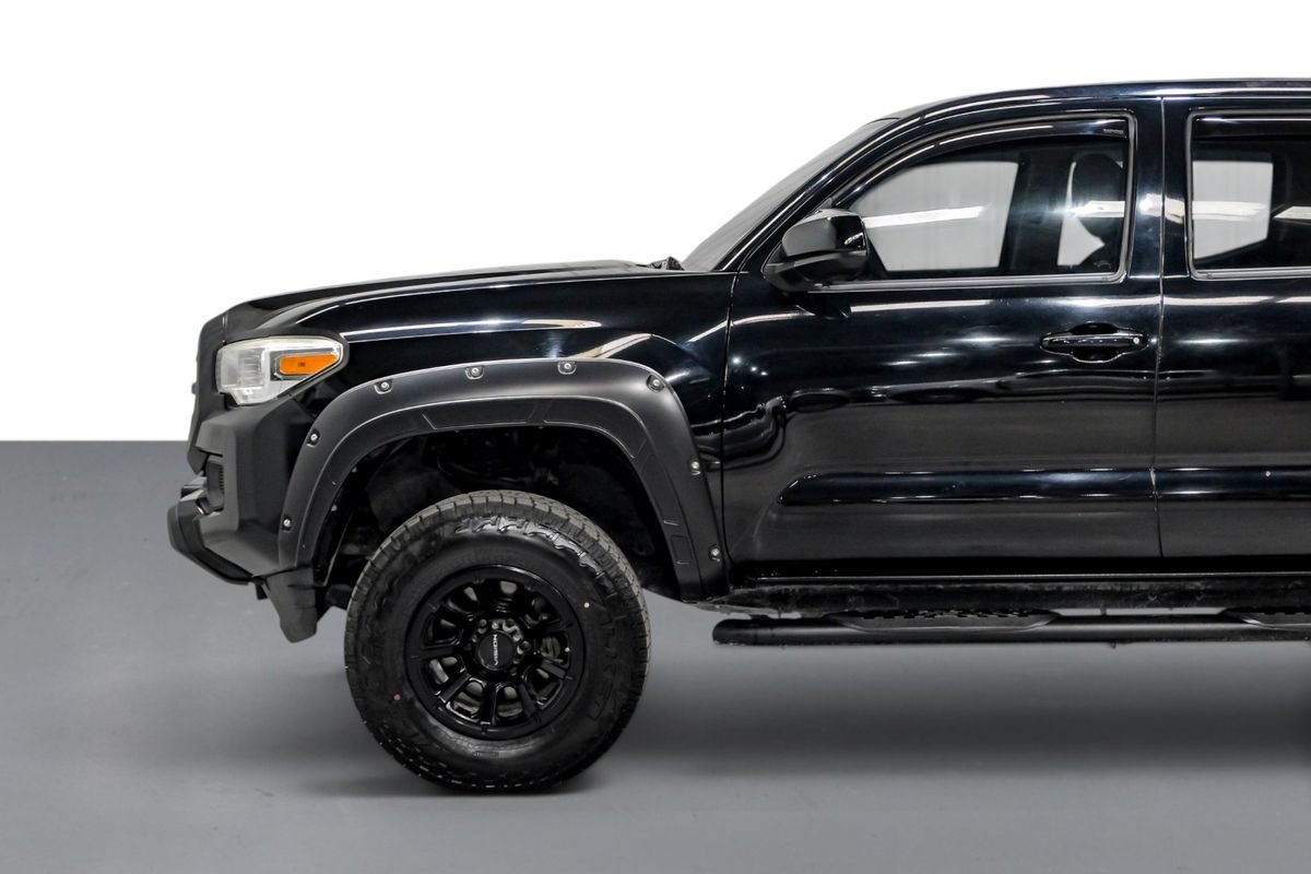 Used 2018 Toyota Tacoma SR w/ SR Convenience Package AWD/4WD image 10