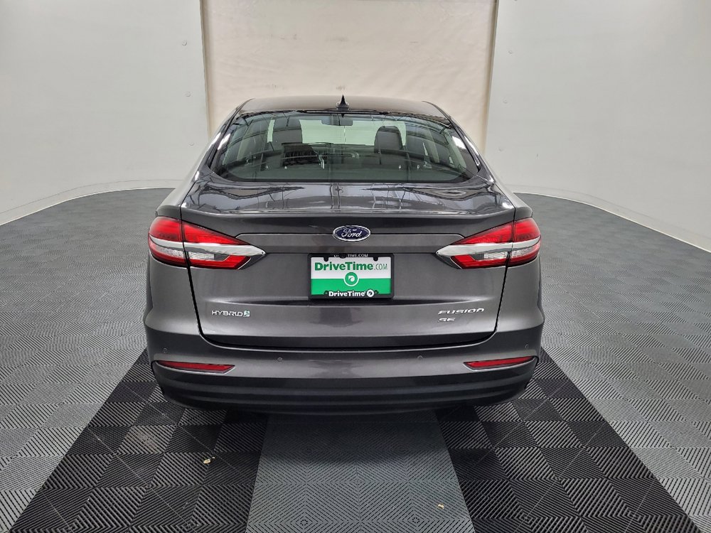 Used 2020 Ford Fusion SE image 6