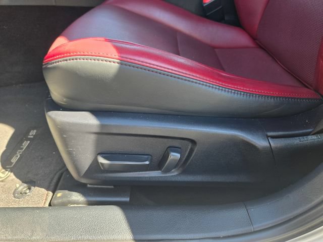Used 2023 Lexus IS 300 w/ Comfort Package RWD image 12