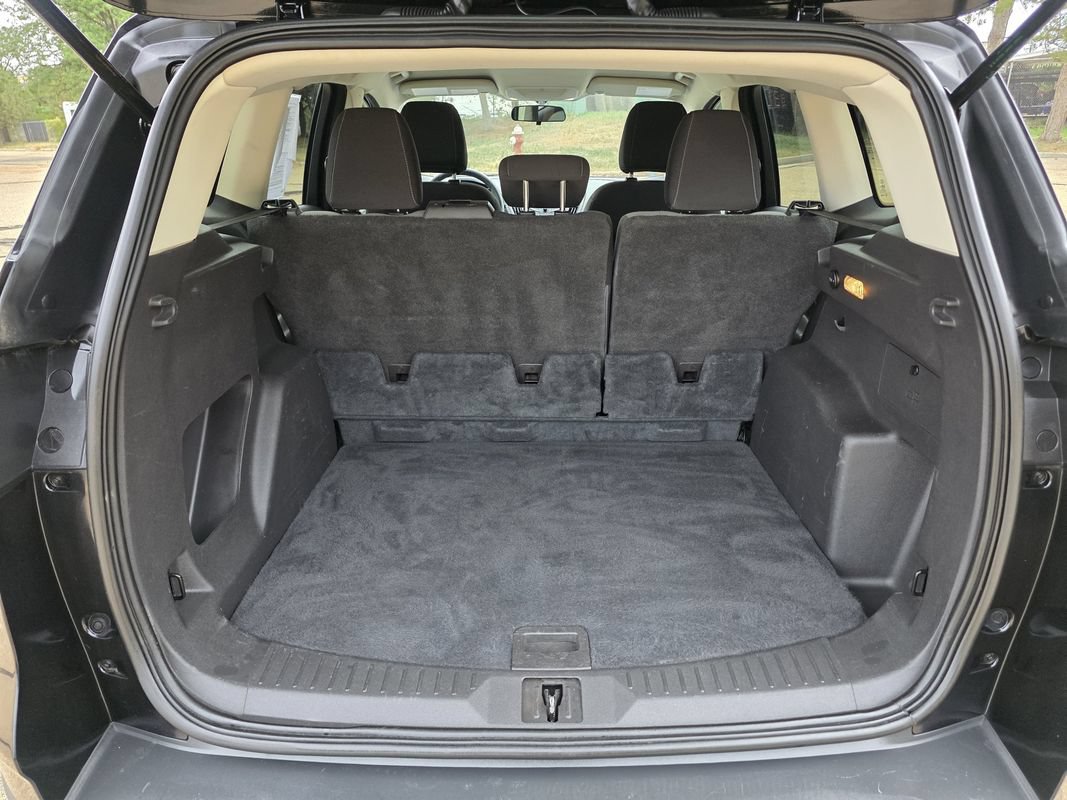 Used 2015 Ford Escape SE FWD image 18