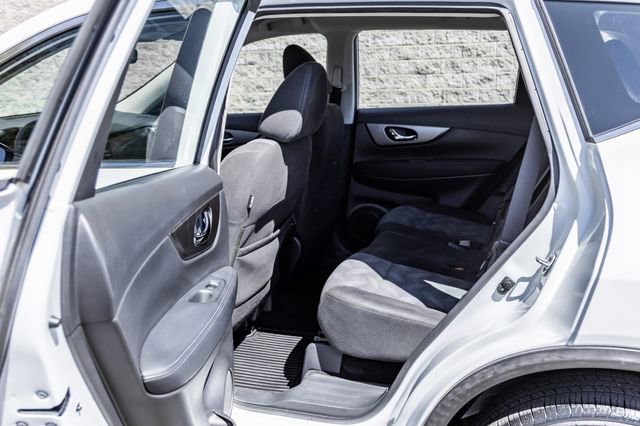 Used 2016 Nissan Rogue S AWD/4WD image 21